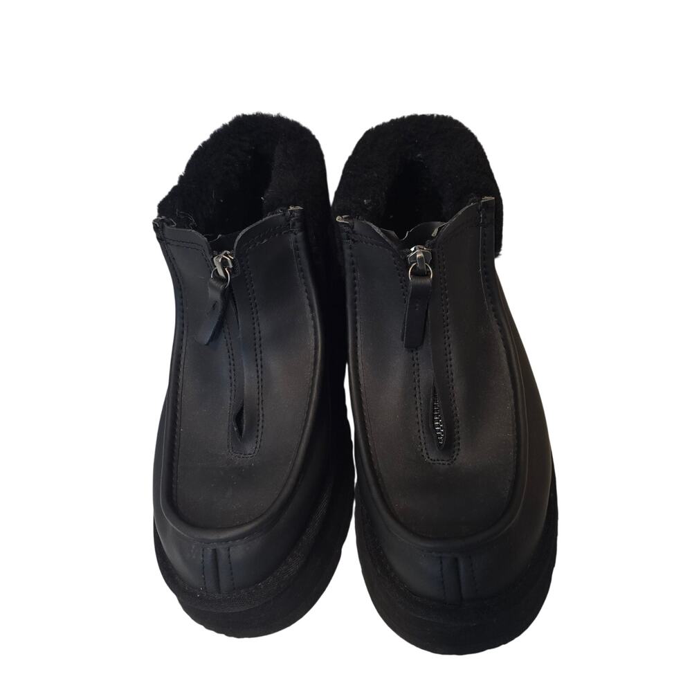 UGG Funkette Boot‎ Ultra Matte Black Sheepskin Platform Ankle Boots Size 8 - Picture 7 of 7